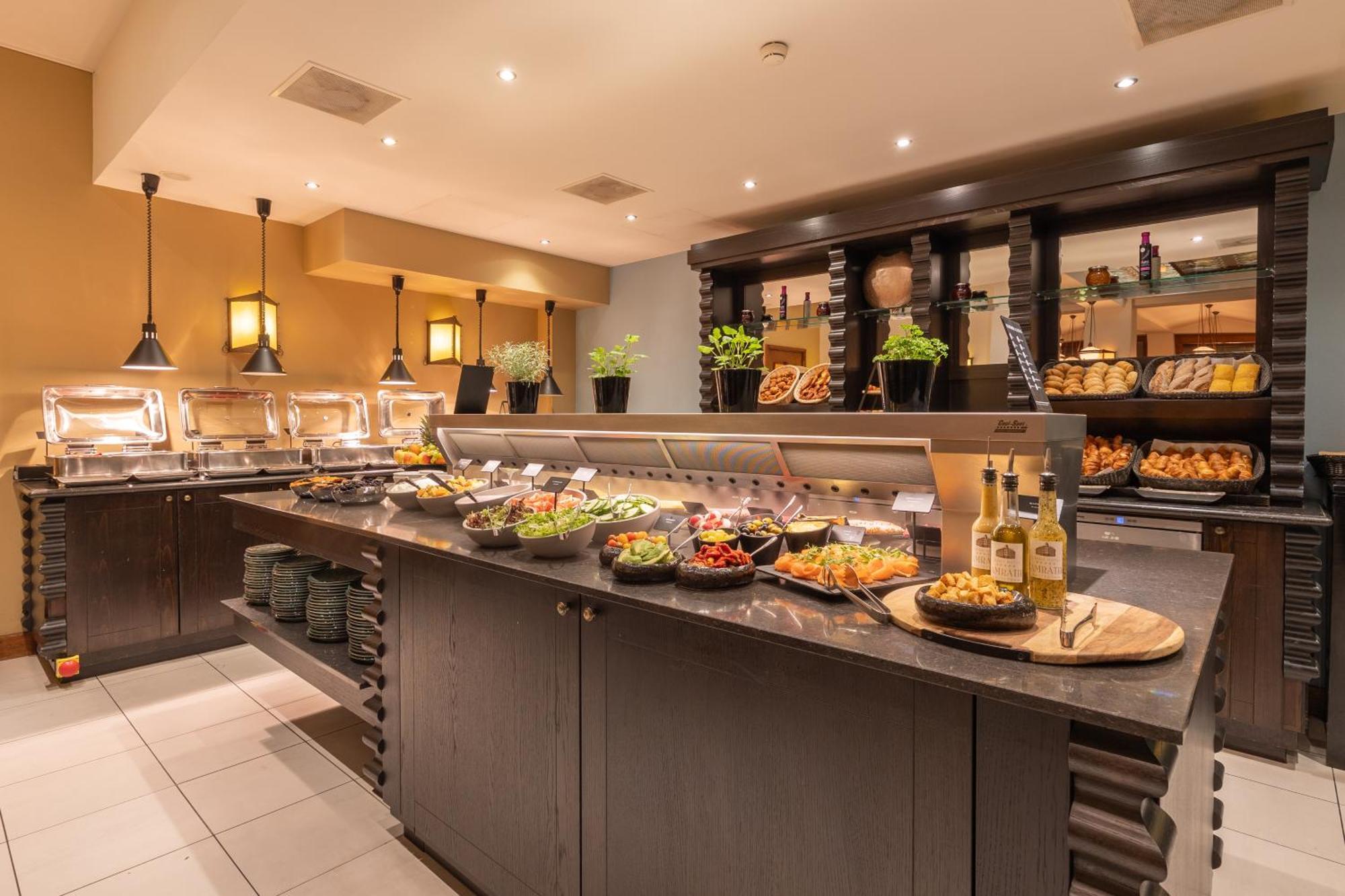 Grand Hotel Amrath Amsterdam Exterior foto A salad bar